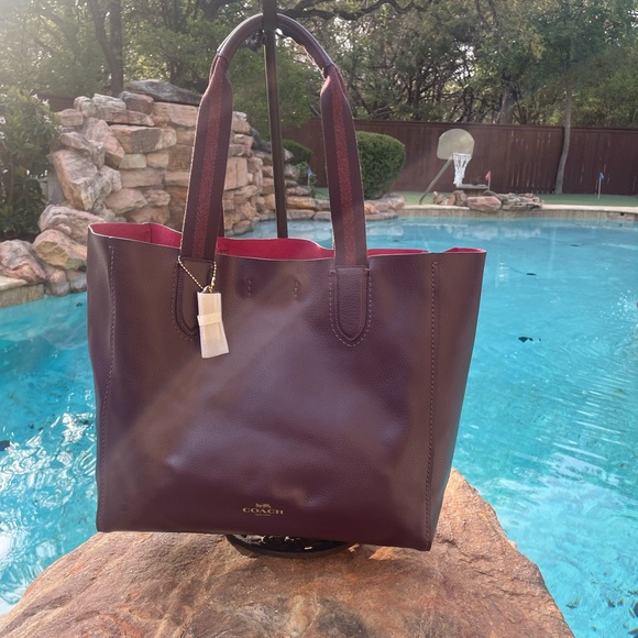 Coach Handbags - NWOT Coach Burgundy Pebbled Leather Derby Tote Shoulder Bag (CSR)